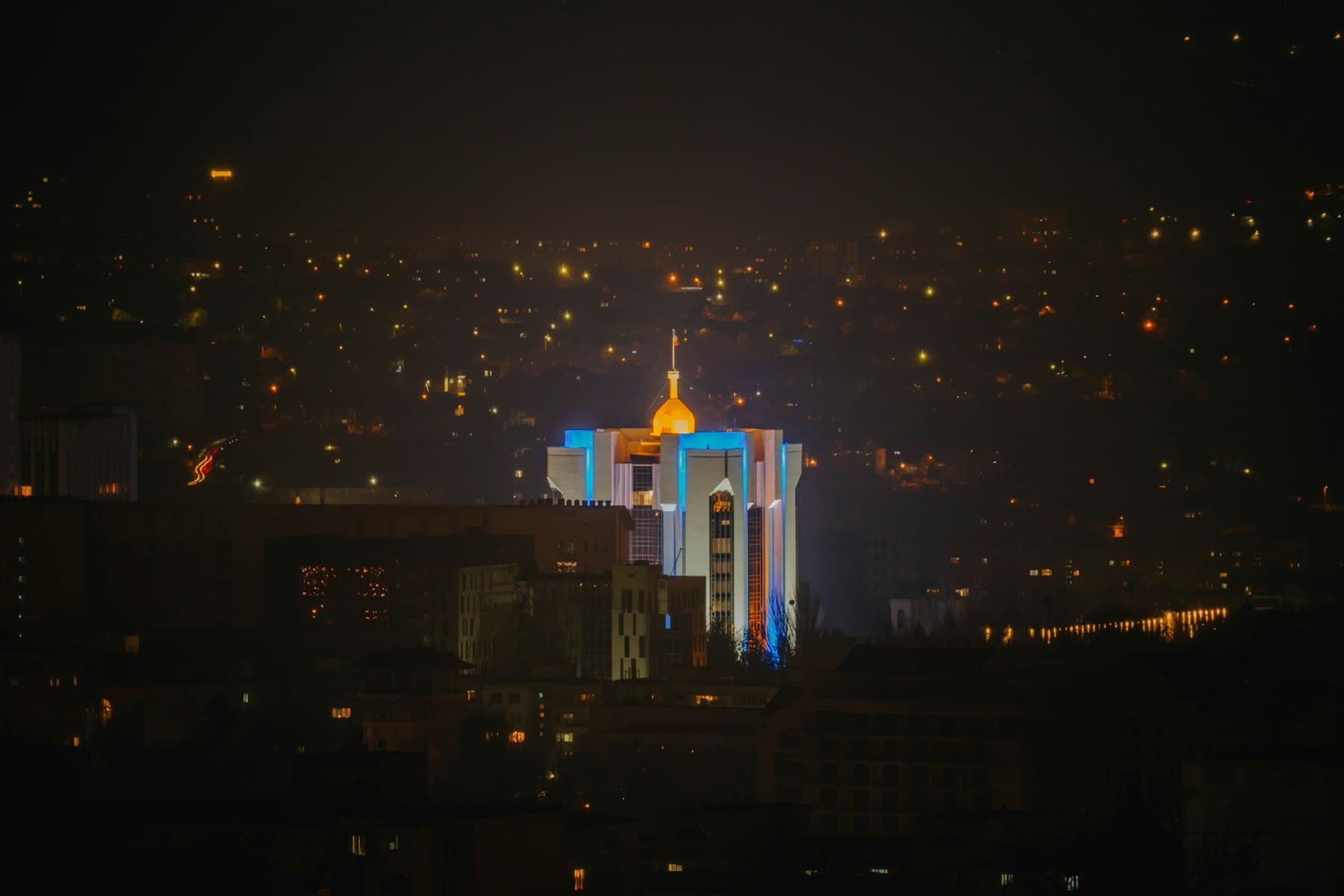 Chișinăul seara, văzut de sus